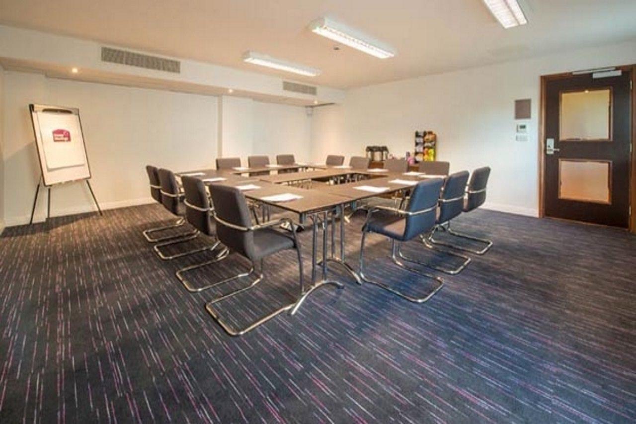 Premier Inn وِنشيستير المظهر الخارجي الصورة